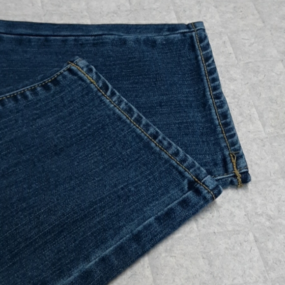 Old Navy Jeans - Picture 4 of 8